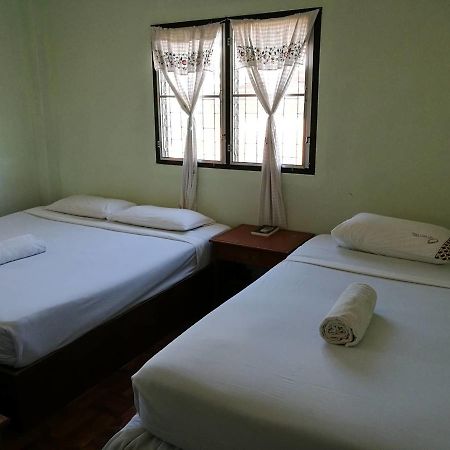 Hillmanhouse Apartment Mae Hong Son Bagian luar foto